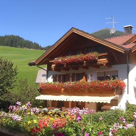 Appartements Haus Bachmann Innichen Exteriör bild