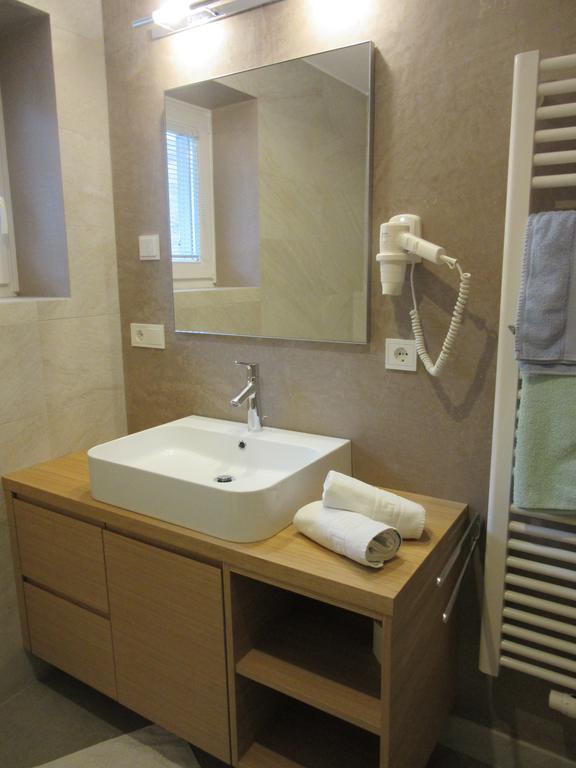 Appartements Haus Bachmann Innichen Exteriör bild