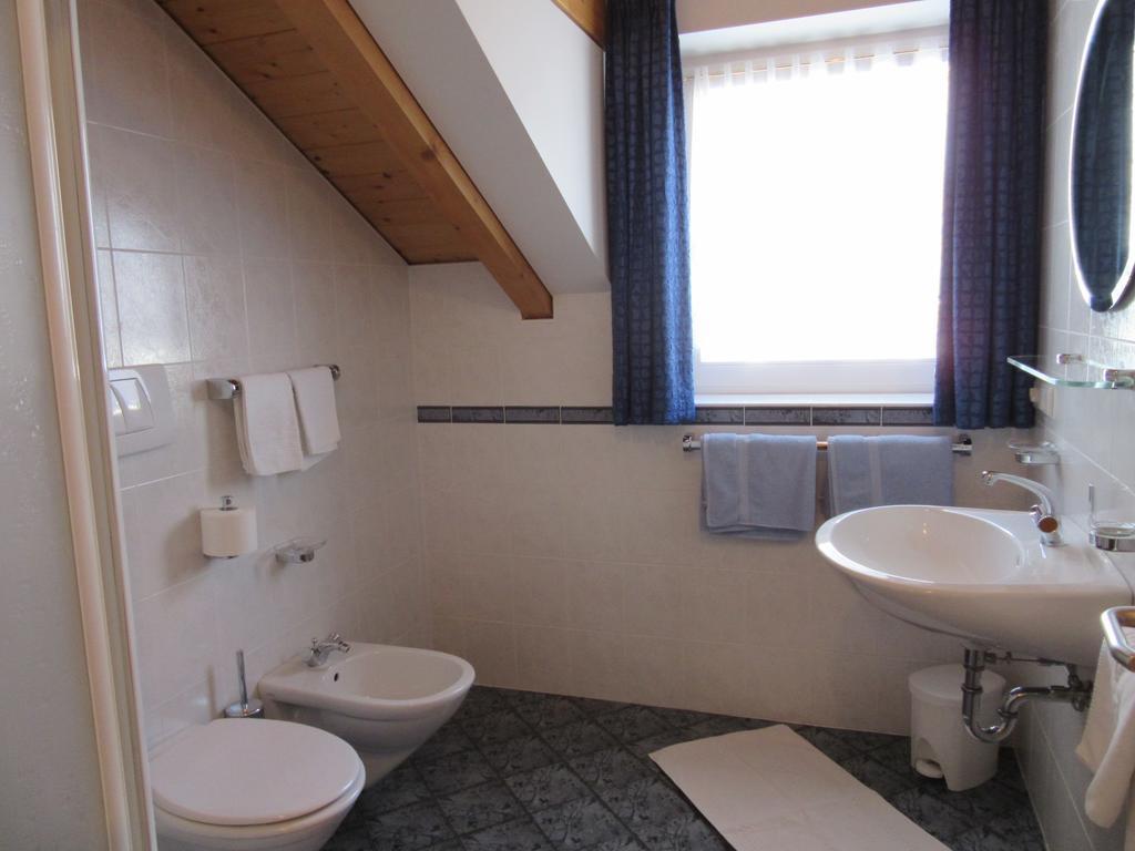 Appartements Haus Bachmann Innichen Exteriör bild