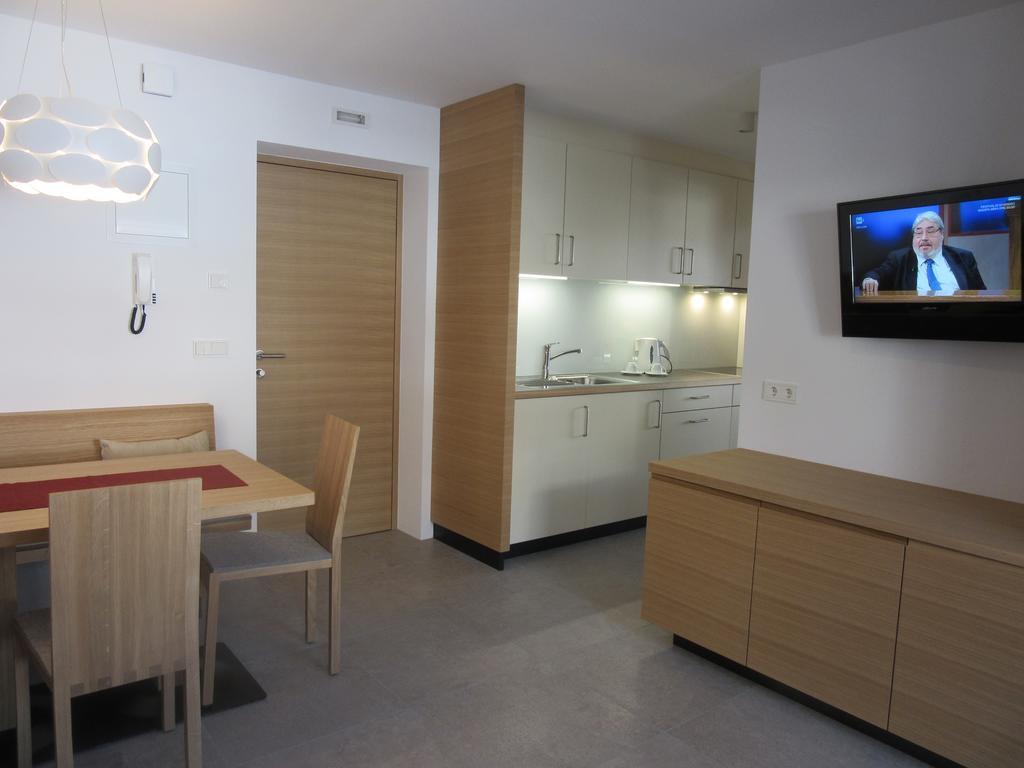 Appartements Haus Bachmann Innichen Exteriör bild