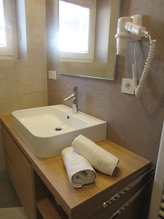 Appartements Haus Bachmann Innichen Exteriör bild